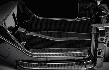 Masini pentru prelucrarea materialelor compozite si a aluminiului