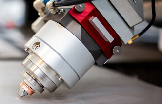 Mașini de tăiat cu laser cu cap înclinabil